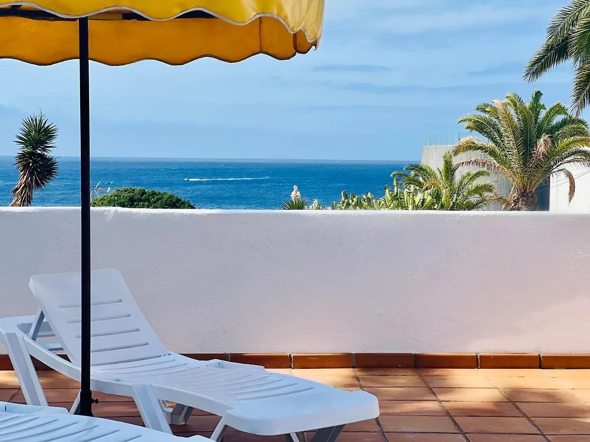 Canaryislandshost L Frontline Puerto del Carmen